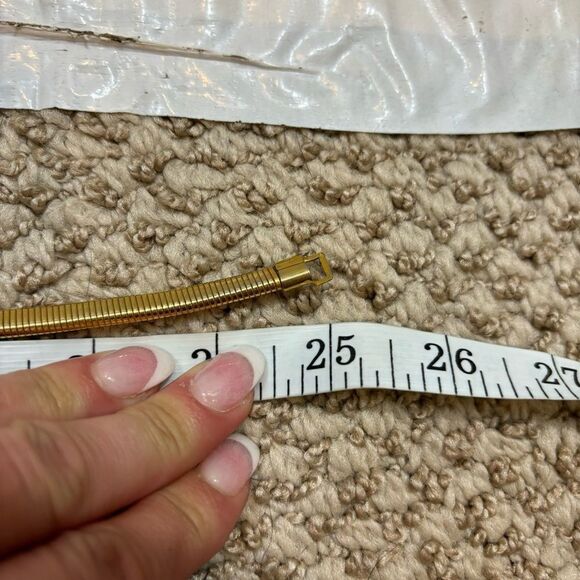 Ladies Vinatge Gold Stretch Serpentine Belt with Gold Buckle 25-30” - Picture 11 of 13